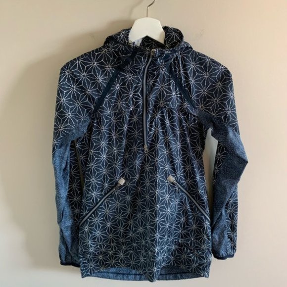 Lululemon Miss Misty Pullover Exploded Sashico Star Windbreak Rain Jacket Size 2 - Picture 12 of 13